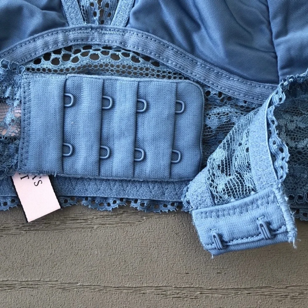 Victoria’s Secret Dusty Blue Lace Halter Neck Bralette M - Picture 7 of 7
